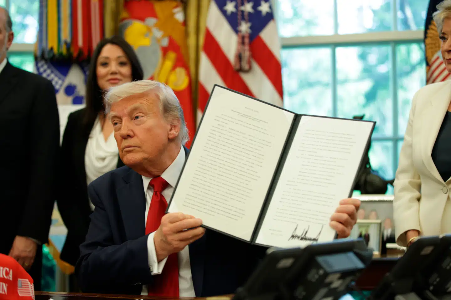 Donald Trump er begyndt at løbe ind i svage tal fra økonomien. Men det er ikke det samme, som at centralbanken står klar til at sætte renten ned.