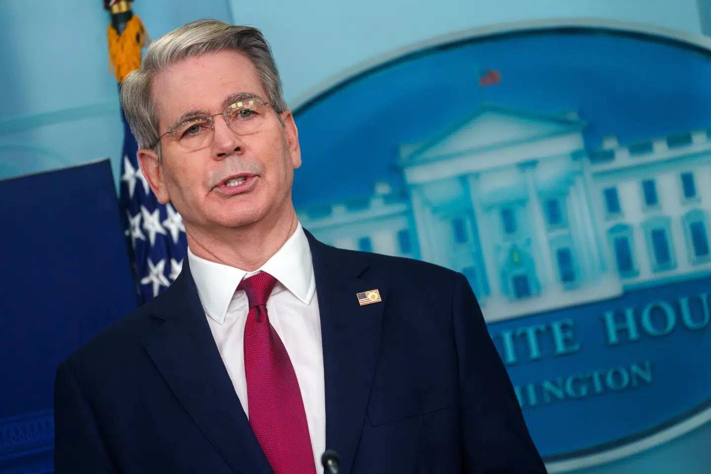 Det Hvide Hus bløder mere og mere op over for Kina og håber nu på at kunne ende med at indgå i en handelsaftale med Kina. Adfærden tolkes kun på én måde i Kina, og det betyder ikke blødhed fra Kina umiddelbart, lyder vurderingen fra Berlingskes Asien-korrespondent.