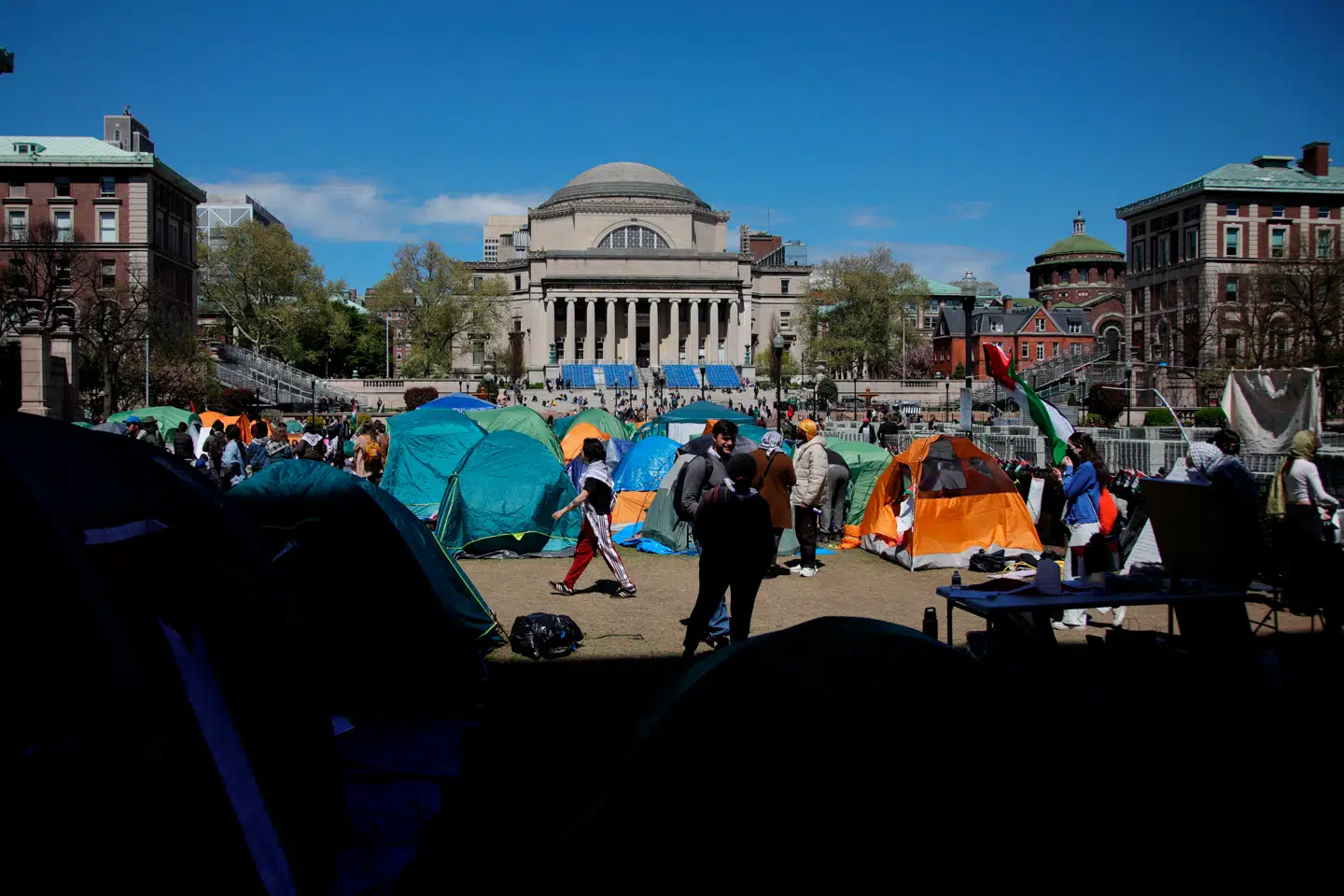 På billedet ses en meget omtalt propalæstinensisk aktivist-teltlejr på Columbia University i New York City sidste år.