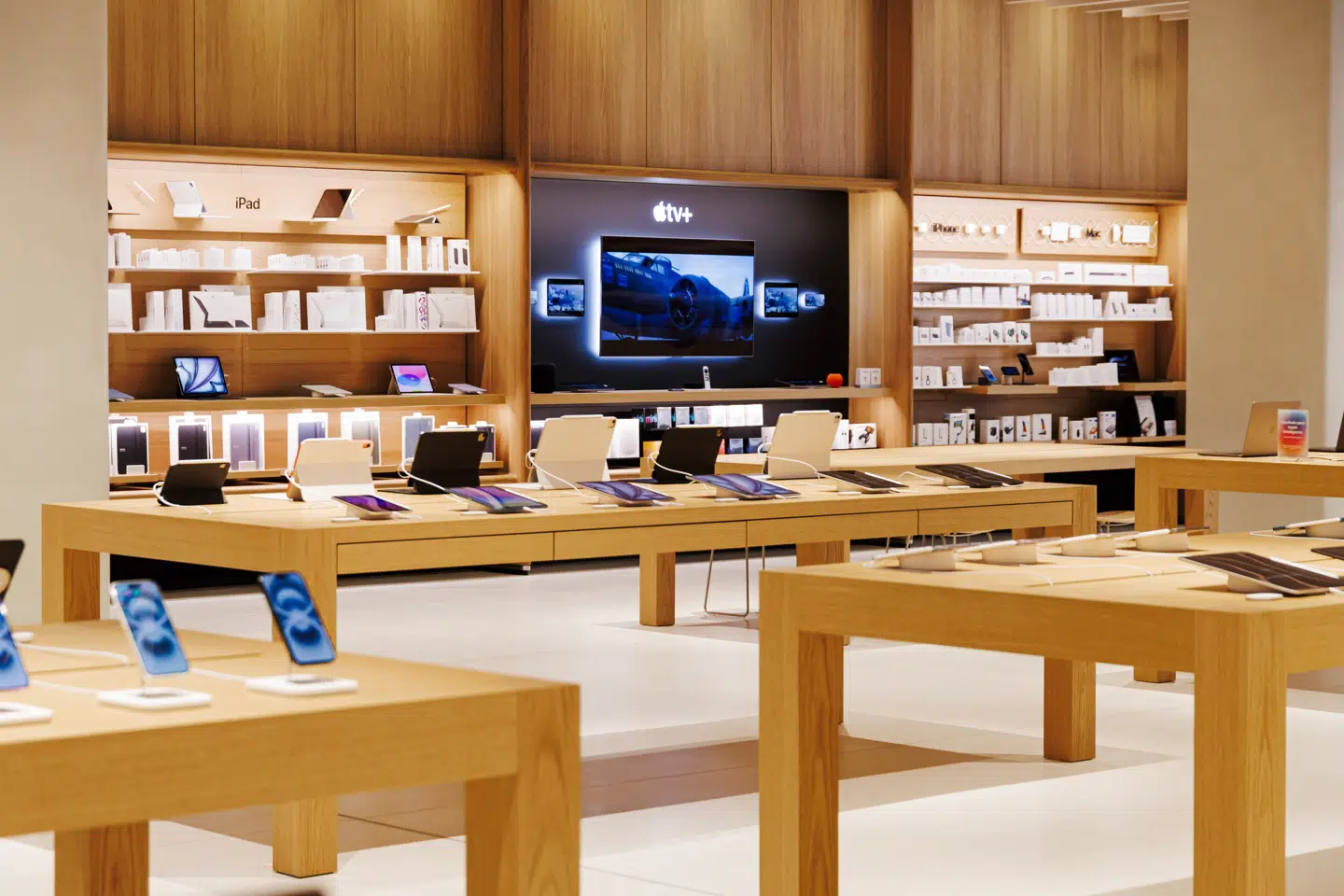 Apple leverede i går et fint regnskab, men sænkede alligevel forventningerne til fremtiden på grund af den usikkerhed, Trumps toldkrig har skabt.
