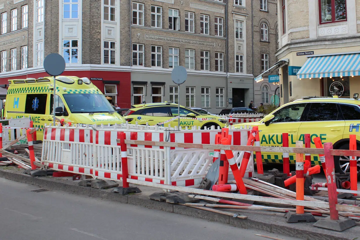 12 personer kom til skade, da en ældre mand i en ulykke påkørte personer nær Søerne i København.