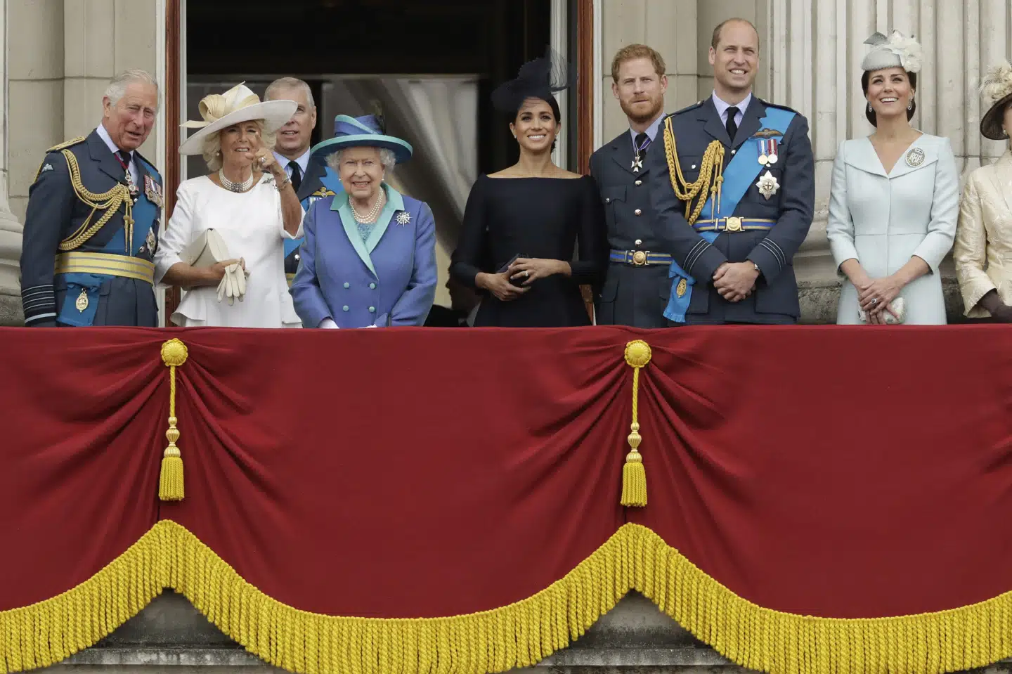 Prins Harry er søn af kong Charles og lillebror til prins William, som skal arve den britiske trone. Prins Harry bor i Californien sammen med sin hustru, hertuginde Meghan, og parrets to børn. Billedet er fra 2018.