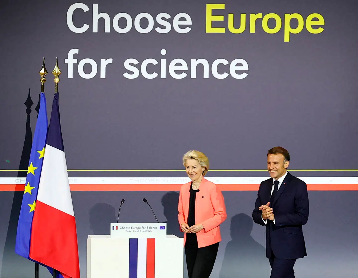 Mandag formiddag præsenterede Europa Kommissionens formand et nyt initiativ, der skal fremme den frie forskning og tiltrække forskere fra hele verden. Emmanuel Macron var vært for arrangementet på Sorbonne Universitetet.