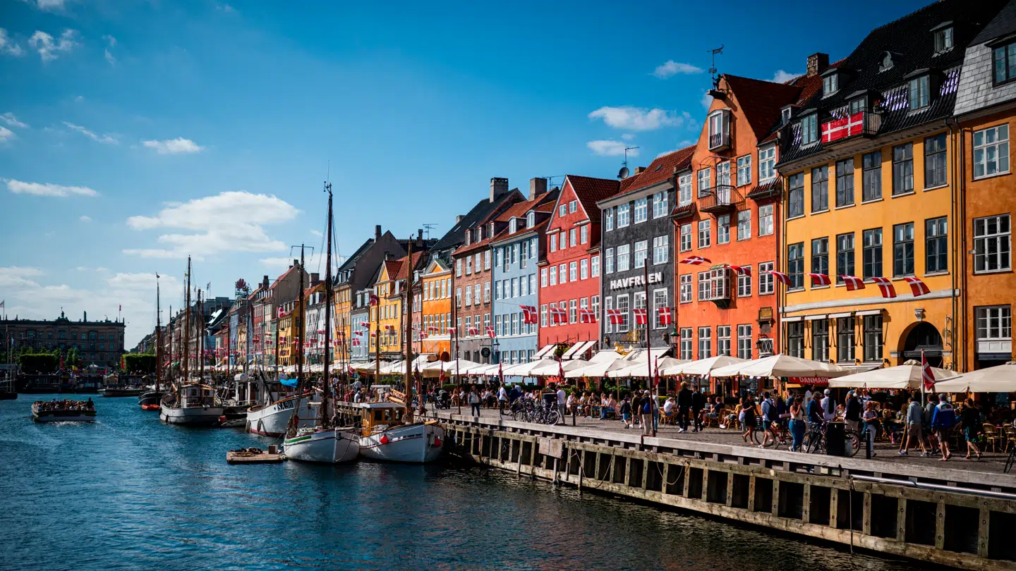 Skipperkroen, som er en af Nyhavns populære restauranter, har fået en sur smiley og en bøde.