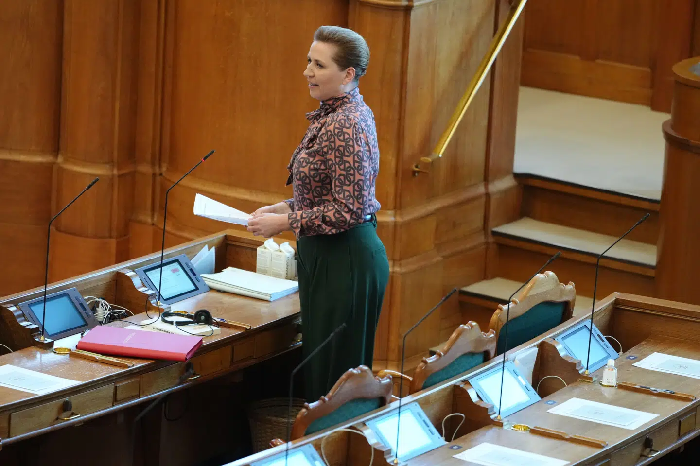 Statsminister Mette Frederiksen mener, at antallet af udenlandske arbejdstagere kan blive for højt.