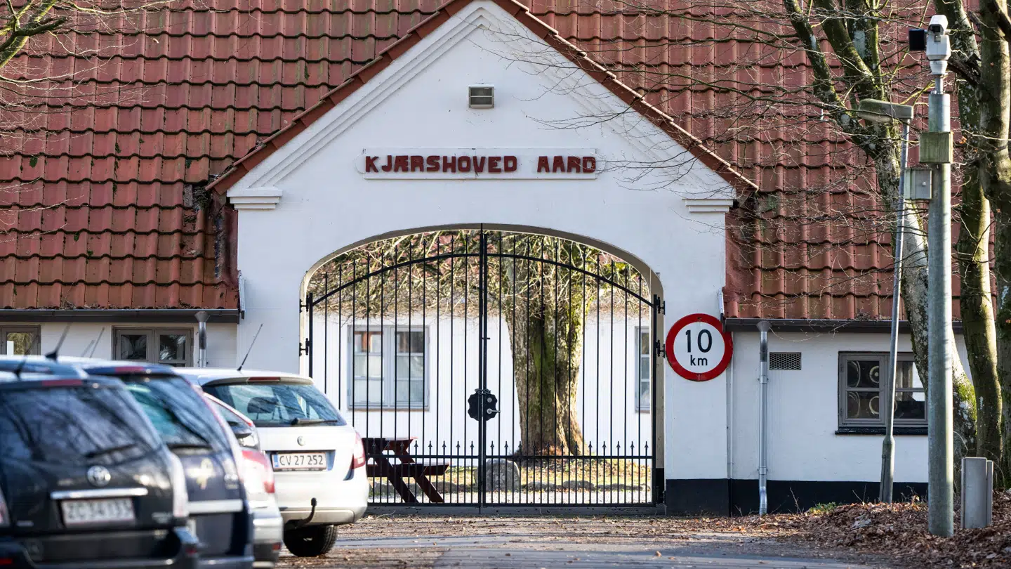 Den 35-årige afghanske mand bor her på Udrejsecenter Kærshovedgaard, da han er udvist for en anden dom.