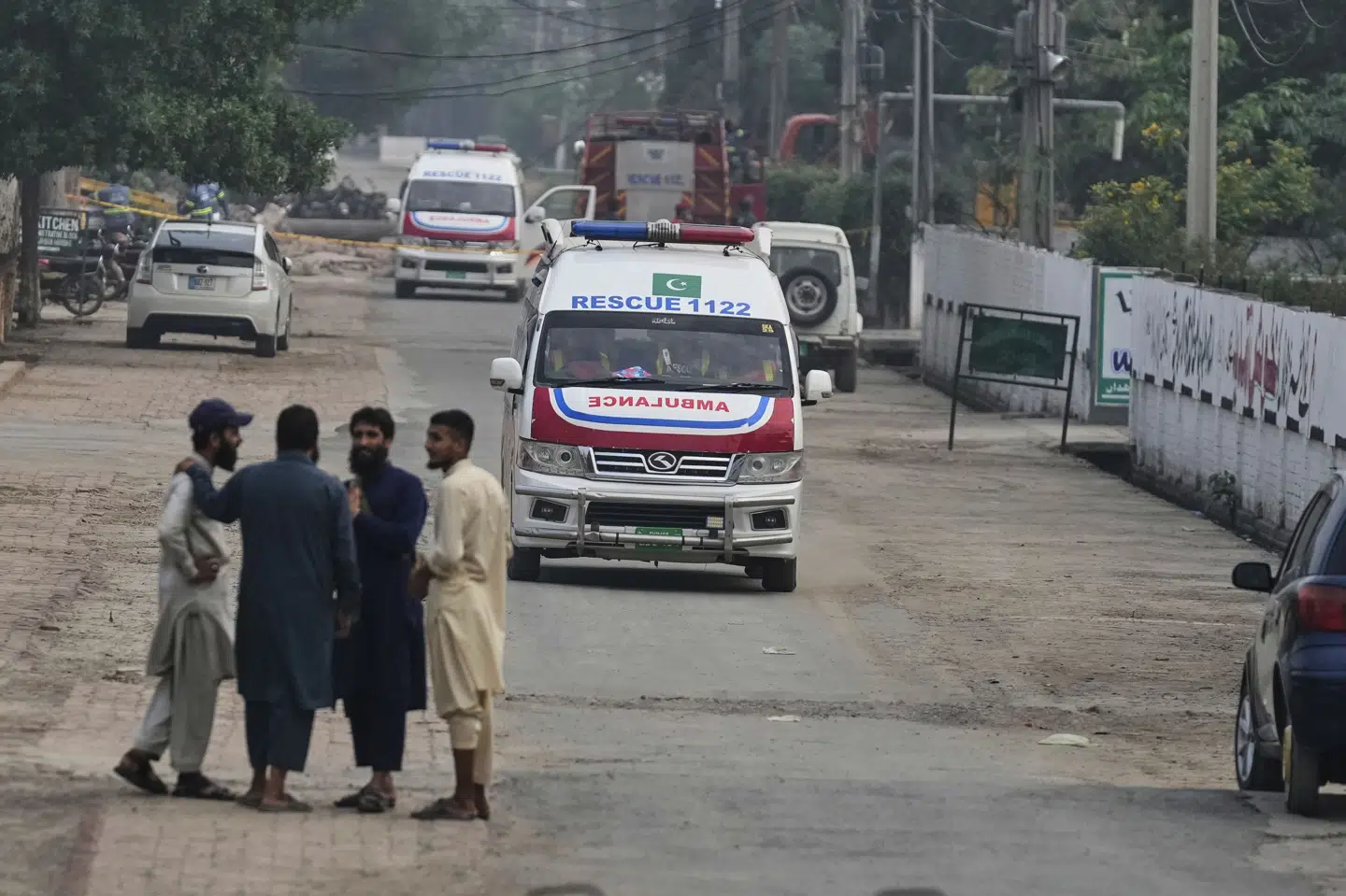 Ambulance i byen Muridke, der ligger i den pakistanske provins Punjab. Byen er en af flere i Pakistan, der sent tirsdag aften blev ramt i en indisk angreb.