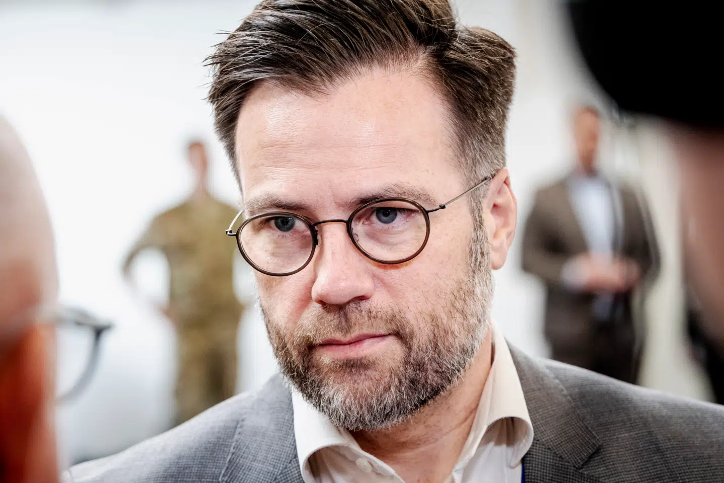 Odenses borgmester, Peter Rahbæk Juel (S), sammenfatter Rigspolitiets kortlægning af kriminelle klaner som en »skrivebordsøvelse«.