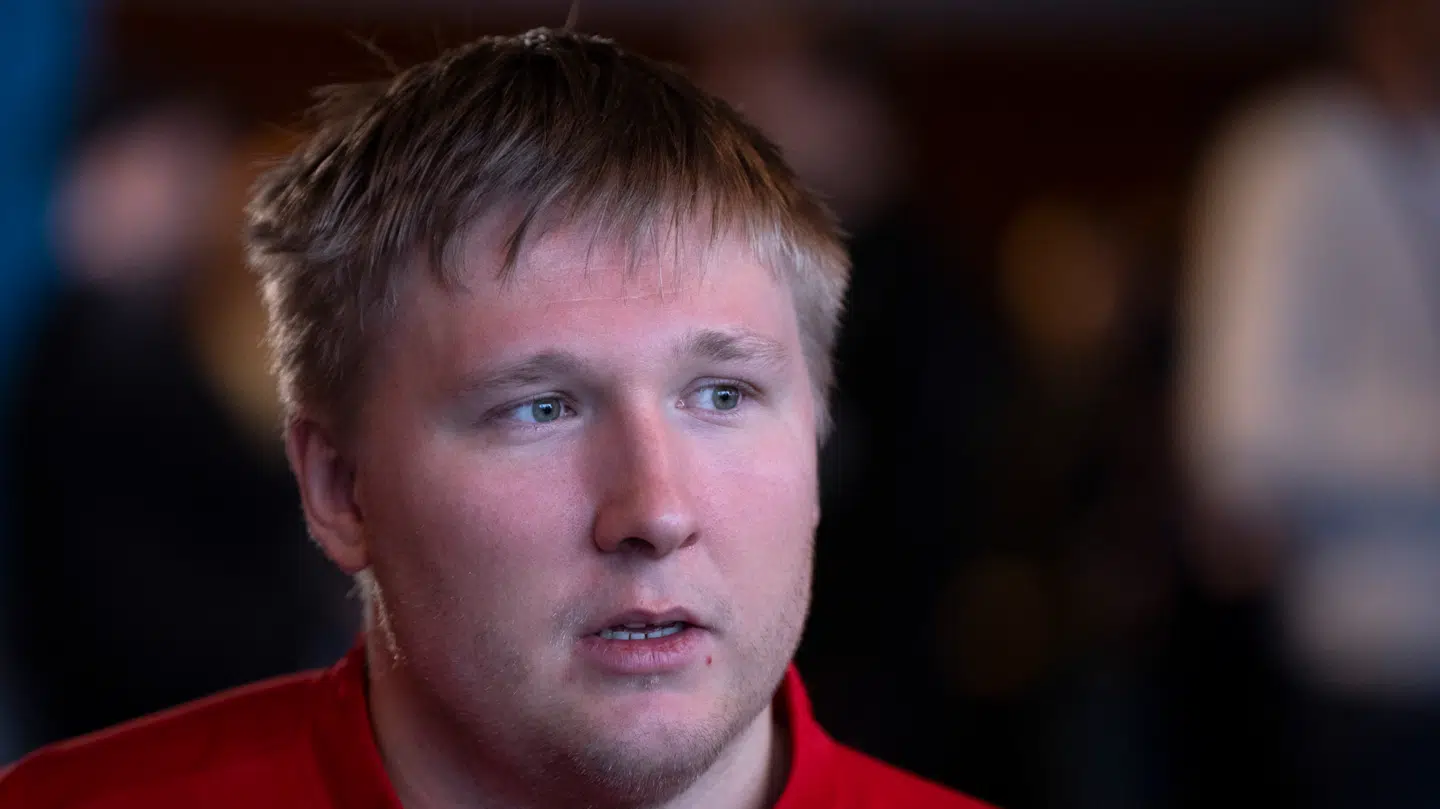 Emil Nielsen hastede til supermarkedet, da strømmen gik i Spanien.