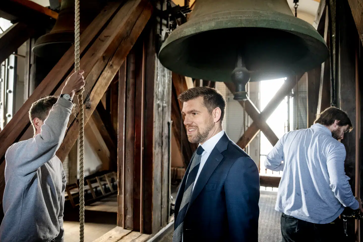 »Dahlins dosering af kristendomselementet i sine udtalelser var tydeligvis alt, alt, for kraftig, når han retorisk kommer til at blande regeringens sikkerhedspolitiske oprustning og soldaternes moralske oprustning sammen med kristendommen,« mener politisk kommentator Jarl Cordua.