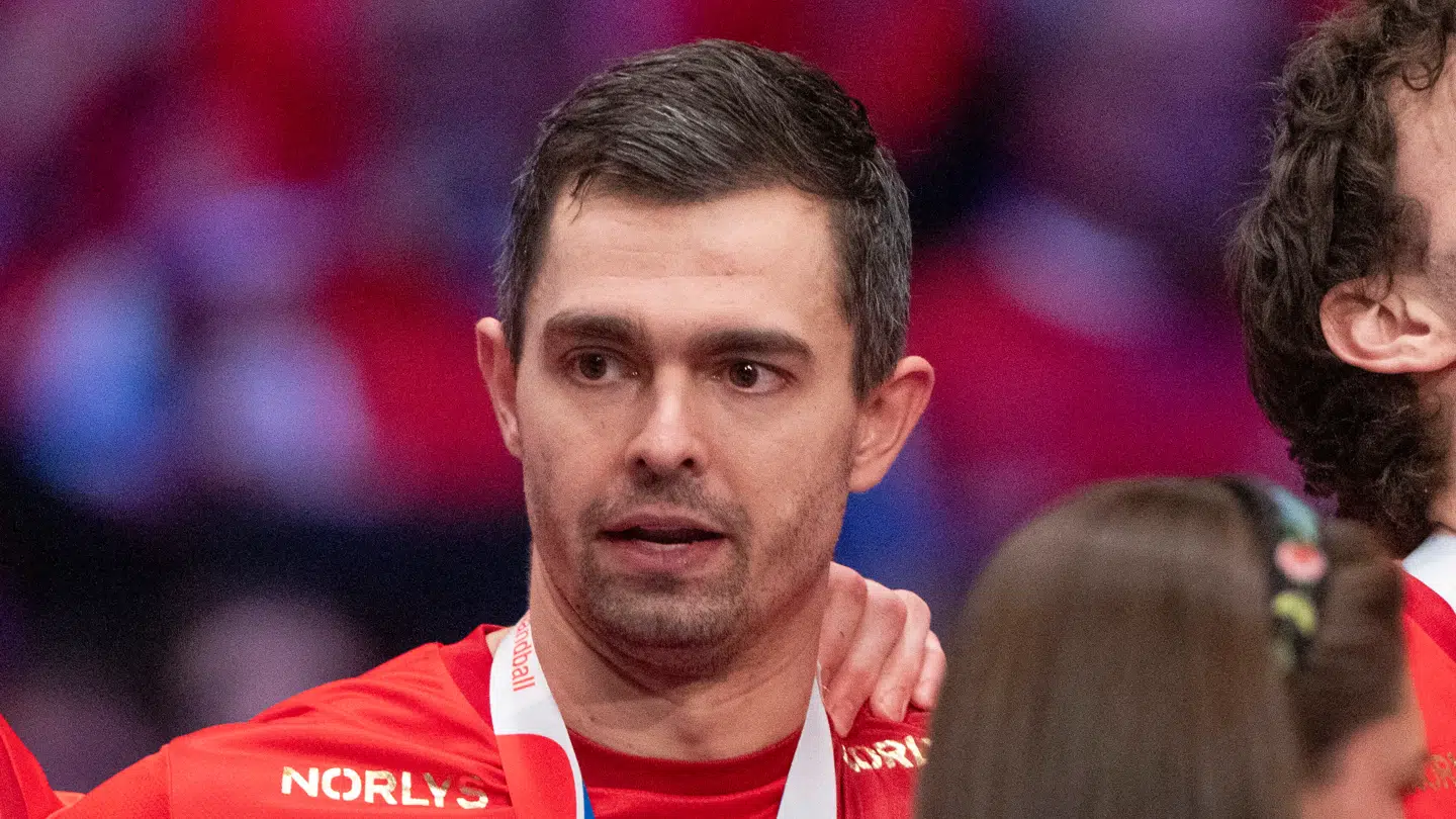 Rasmus Lauge afslører nu årsagen til, at han har været ude på ubestemt tid.