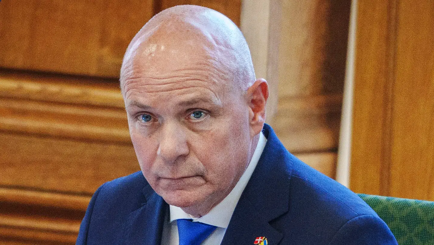 Folketingets formand Søren Gade (V) har pludselig aflyst alle sine arrangementer på Folkemødet.