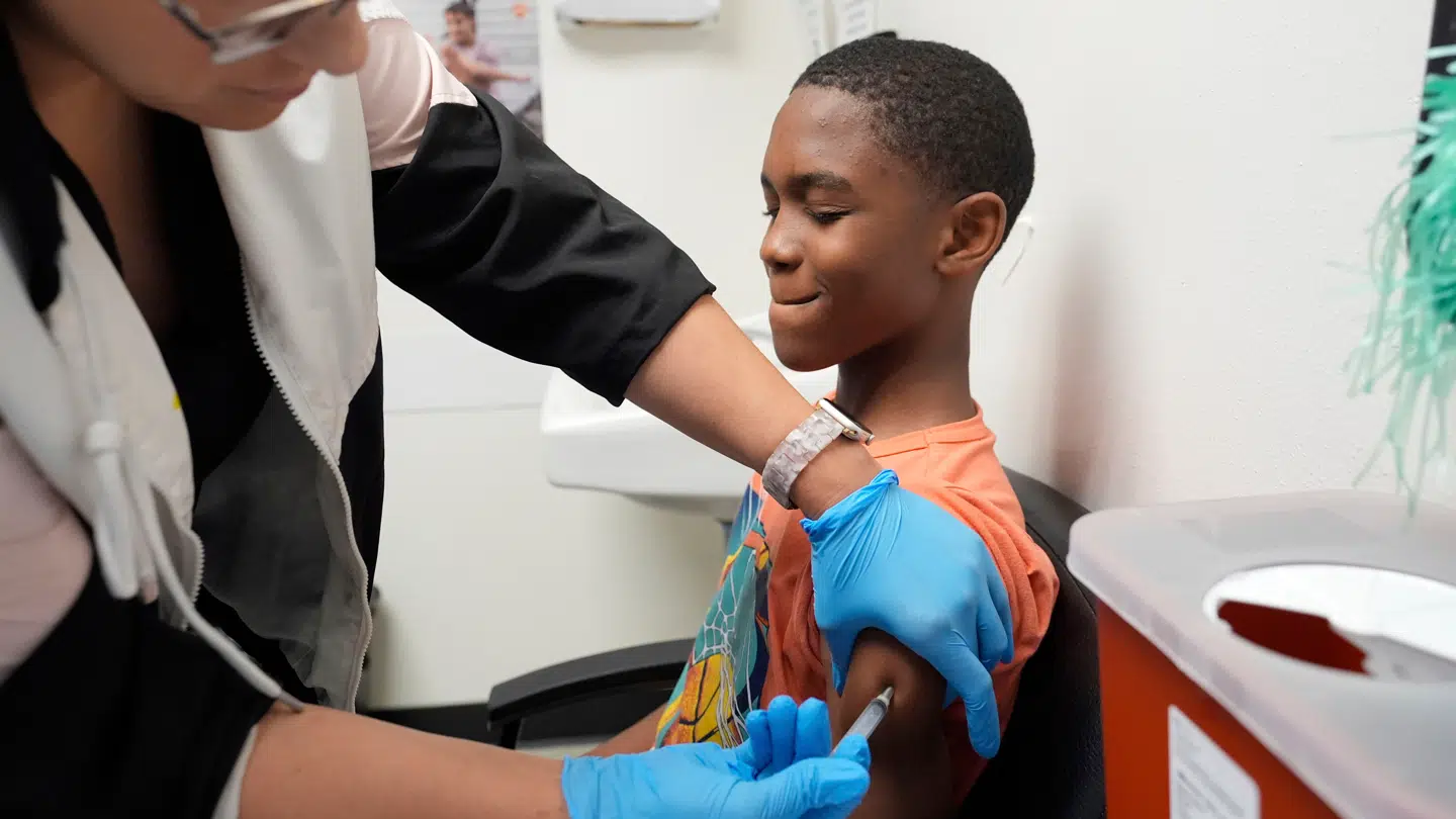 MFR-vaccinationen beskytter mod mæslinger.