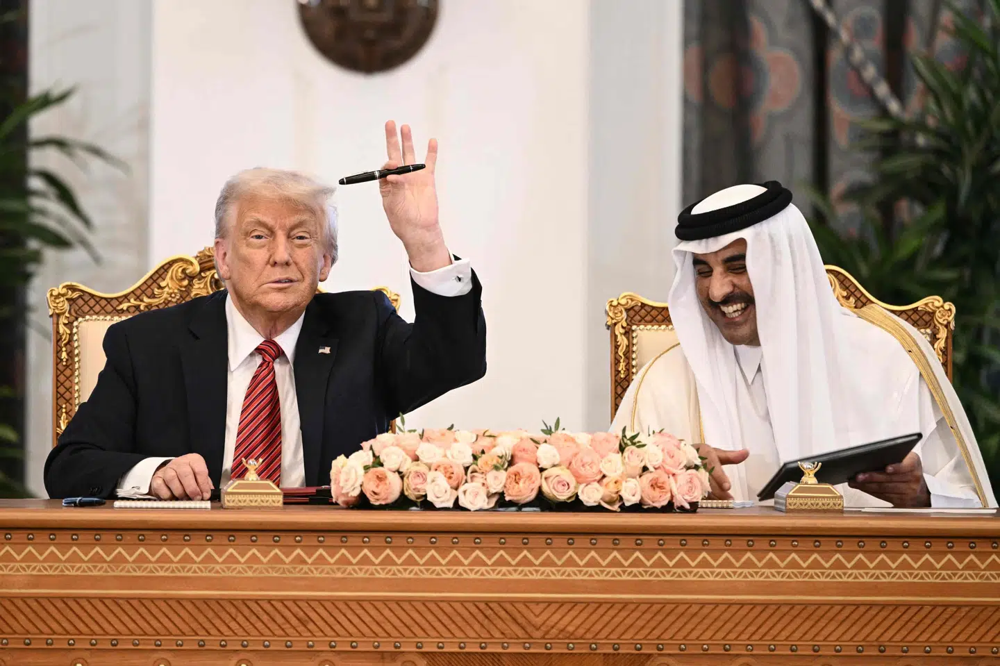 USA's præsident, Donald Trump, besøger i disse dage Mellemøsten. Her ses han onsdag med emiren af Qatar, Tamim bin Hamad Al Thani, i forbindelse med en underskriftceremoni i hovedstaden Doha.