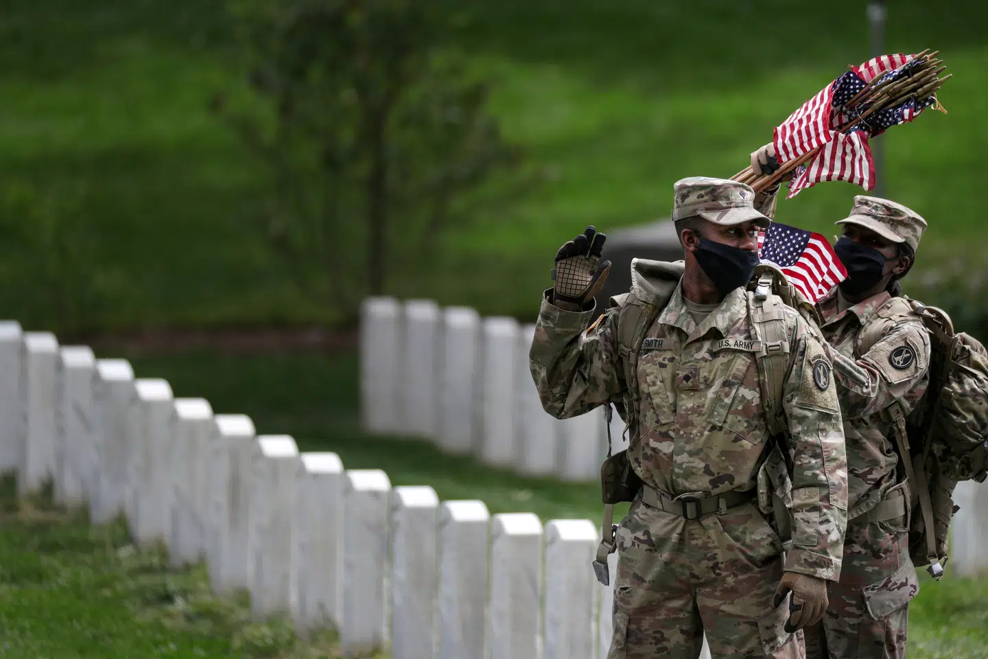 SF og Regeringen møder kritik for lukket høring om forsvarsaftale med USA.