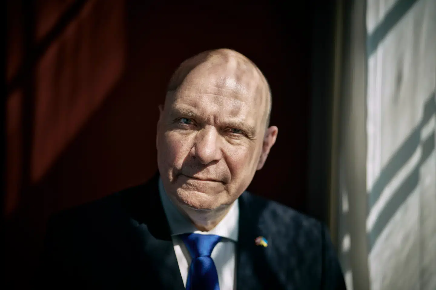 Allerede i 2022 lød bekymringen fra flere sider, at Søren Gades dobbeltrolle var problematisk. Den seneste tid viser, at vi fik ret, siger kritikere fra begge sider af Folketinget.