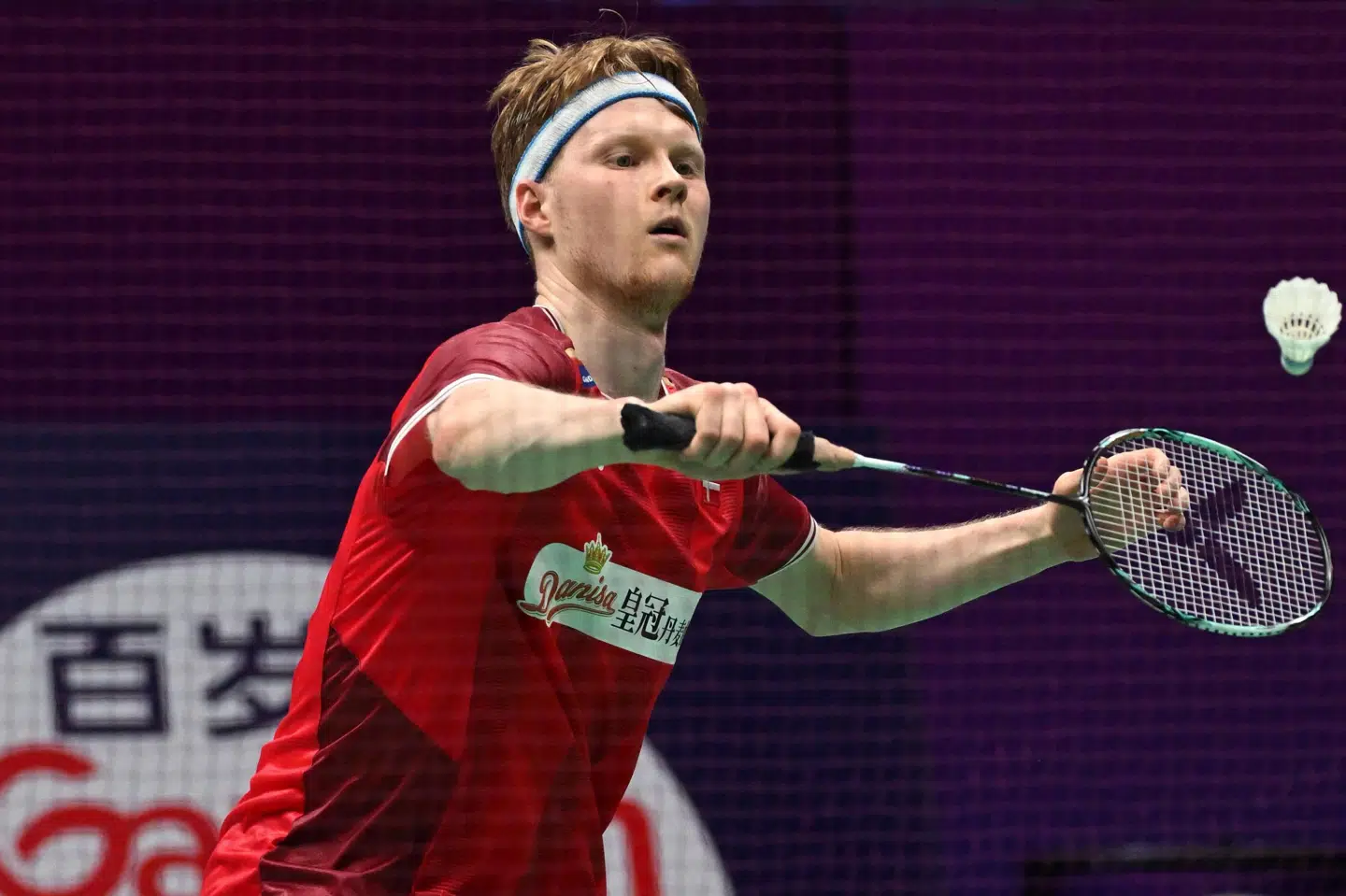 Da det hele spidsede til i tredje sæt, fandt Anders Antonsen det aggressive spil frem, og det havde kineseren ikke et modsvar til. (Arkivfoto).