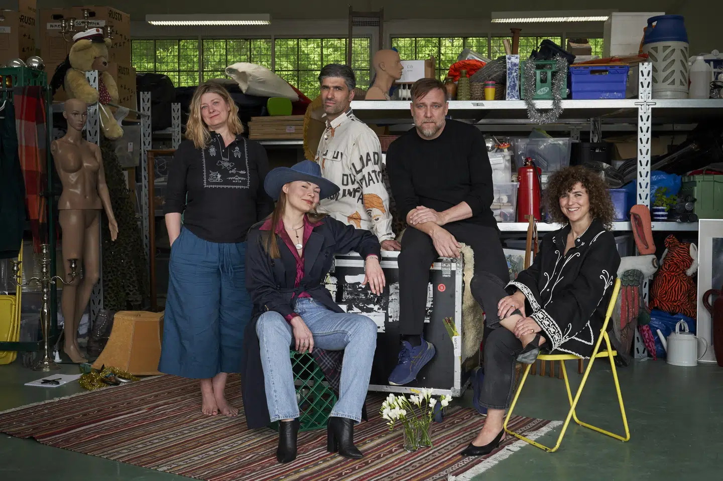 Fem filmskabere fra både Danmark og Sverige går sammen om den nye bevægelse Dogme 25. Fra venstre ses Isabella Eklöf, Annika Berg, Milad Alami, Jesper Just og May el-Toukhy.