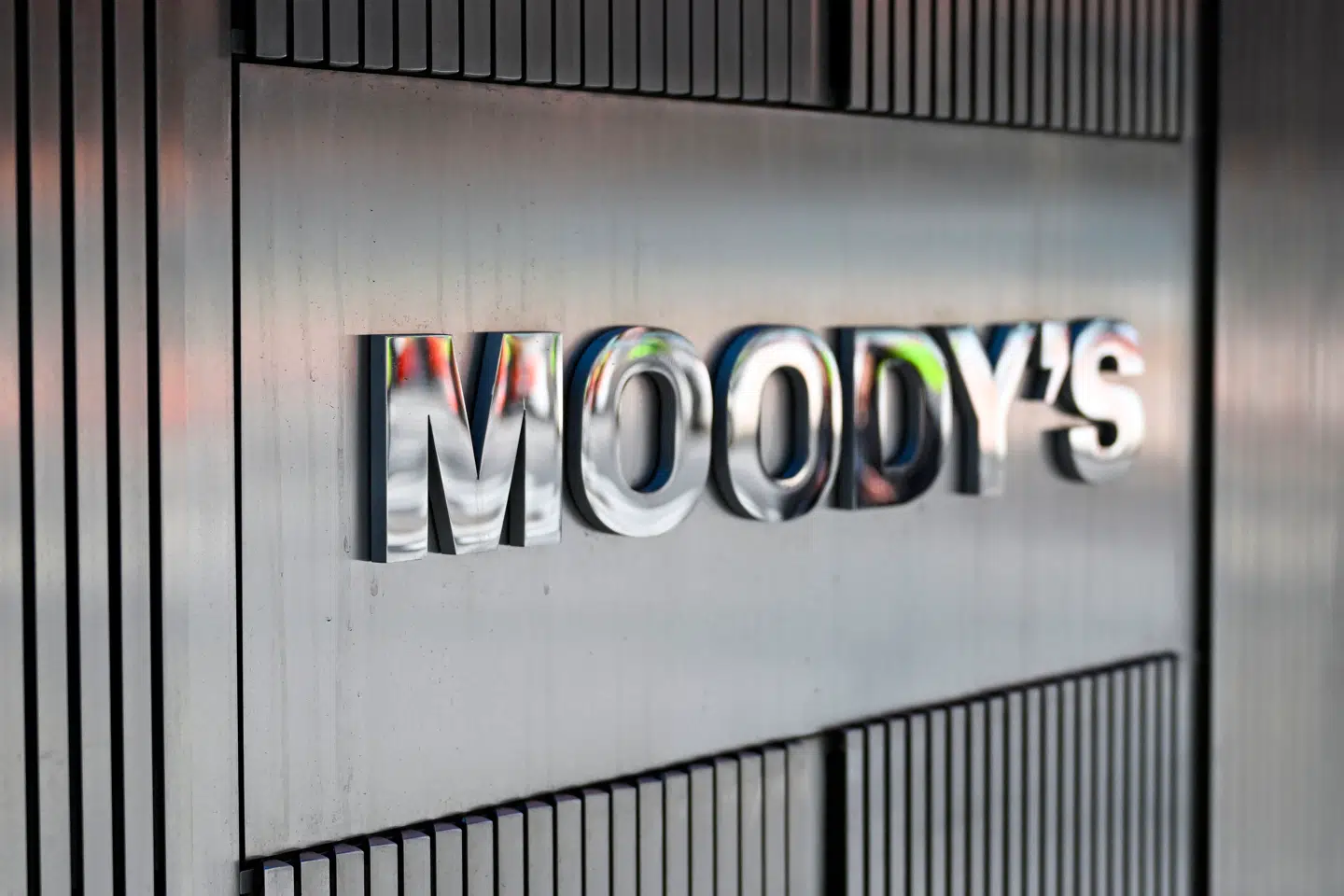 Siden 1917 har USAs økonomi scoret topkarakter hos kreditvurderingsinstituttet Moody's. Det er slut nu.