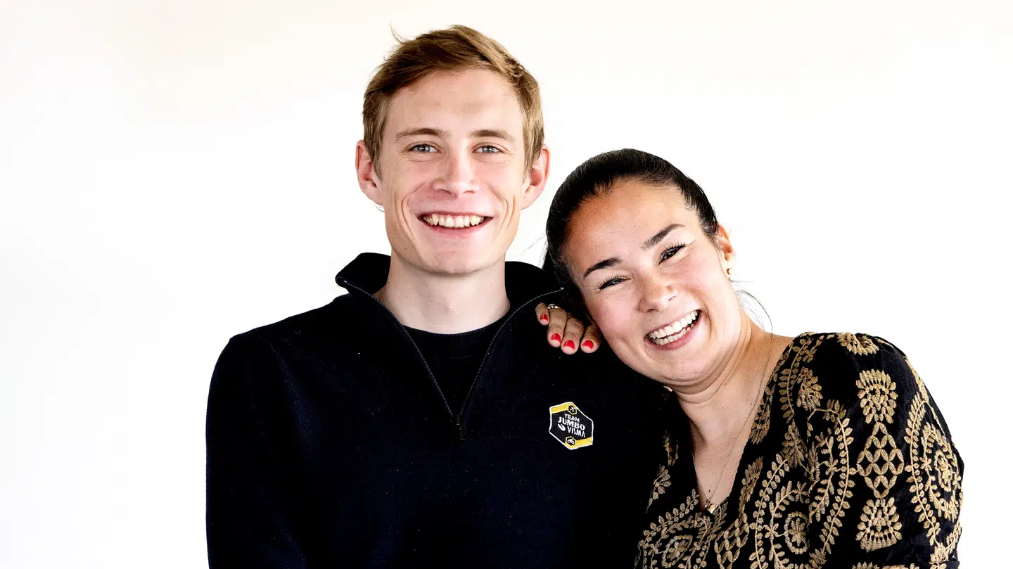 Jonas Vingegaard sammen og konen Trine Marie Hansen.