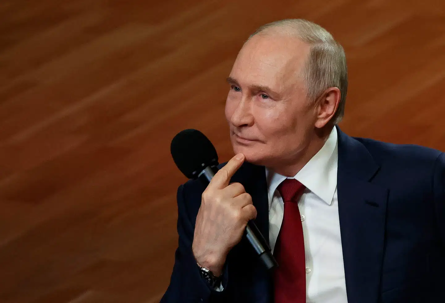 For en gangs skyld var Ruslands præsident, Vladimir Putin, hurtigst – og mest gavmild – med at afsløre detaljer om sin telefonsamtale mandag med USAs præsident, Donald Trump.