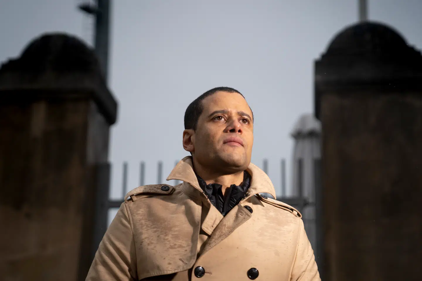 Vi har brug for åbne og decentraliserede modeller, som kan tilpasses og kontrolleres af mange – ikke få. Det er nødvendigt for at beskytte både pluralisme og fri adgang til information, mener Jacob Mchangama.