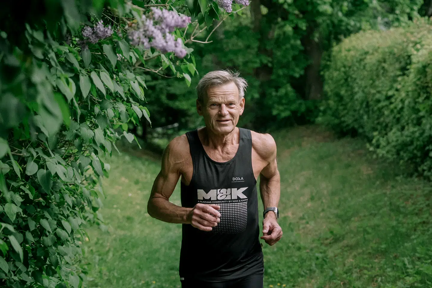 Mogens Hedengran har også selv et bud på, hvordan han holder sig i god form på trods af sin alder.