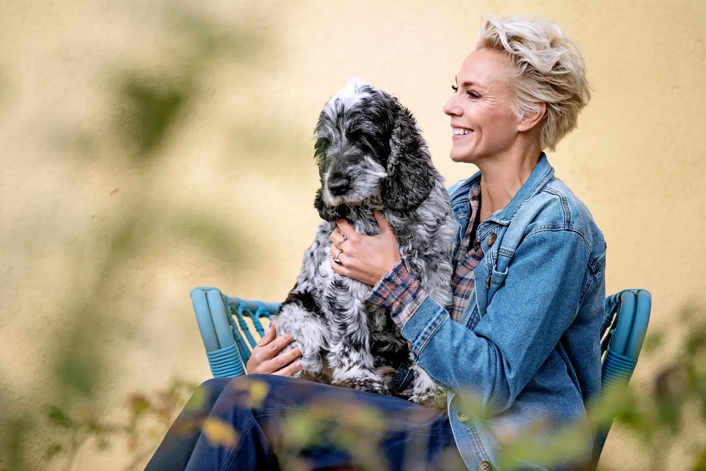 Lene Beier med familiens tidligere hund Bruce Wayne som døde i marts.