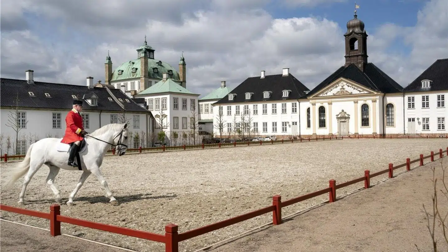 Den nyetablerede ridebane ved Fredensborg Slot. Foto: Keld Navntoft/Kongehuset