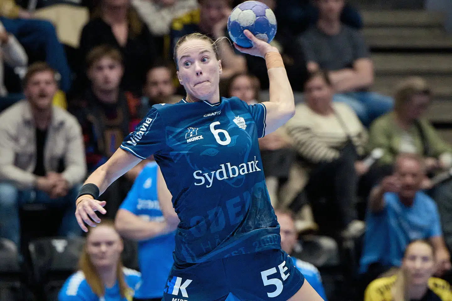 Odenses Malin Aune scorede i perioder efter behag i lørdagens sejr over Ikast og bookede billet til DM-finalen.