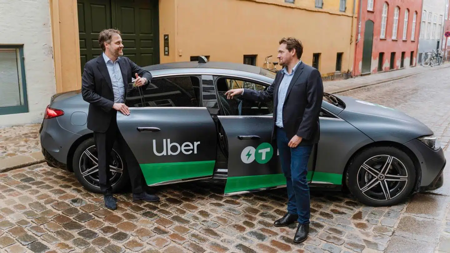 Maurits Schönfeld, der er general manager for Uber i Nordeuropa, overtager nu Dantaxi, hvor Carsten Aastrup er direktør.