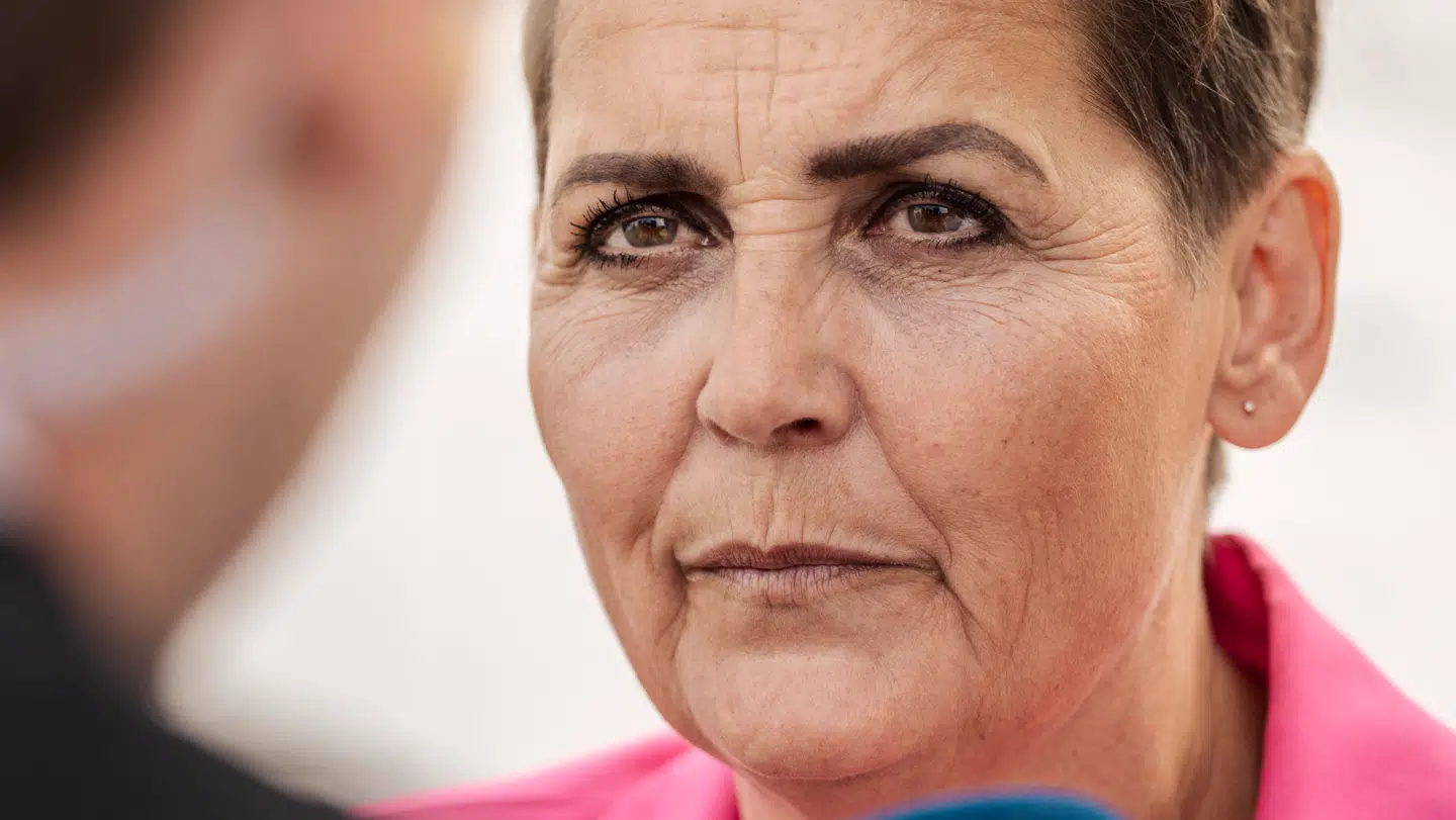 Hun vil være landets næste finansminister. Men roder godt og grundigt rundt i tal og fakta. Sådan lyder anklagen mod SFs formand, Pia Olsen Dyhr.