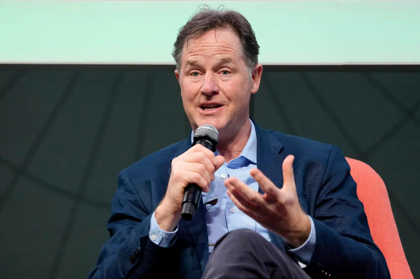 Gammelt mantra på nye flasker. Nick Clegg, der indtil for ny var del af topledelsen hos Meta, mener ikke, at AI-virksomheder kan overleve, hvis ikke de må krænke kunstneres ophavsret. Foto: Kirsty Wigglesworth, Scanpix.