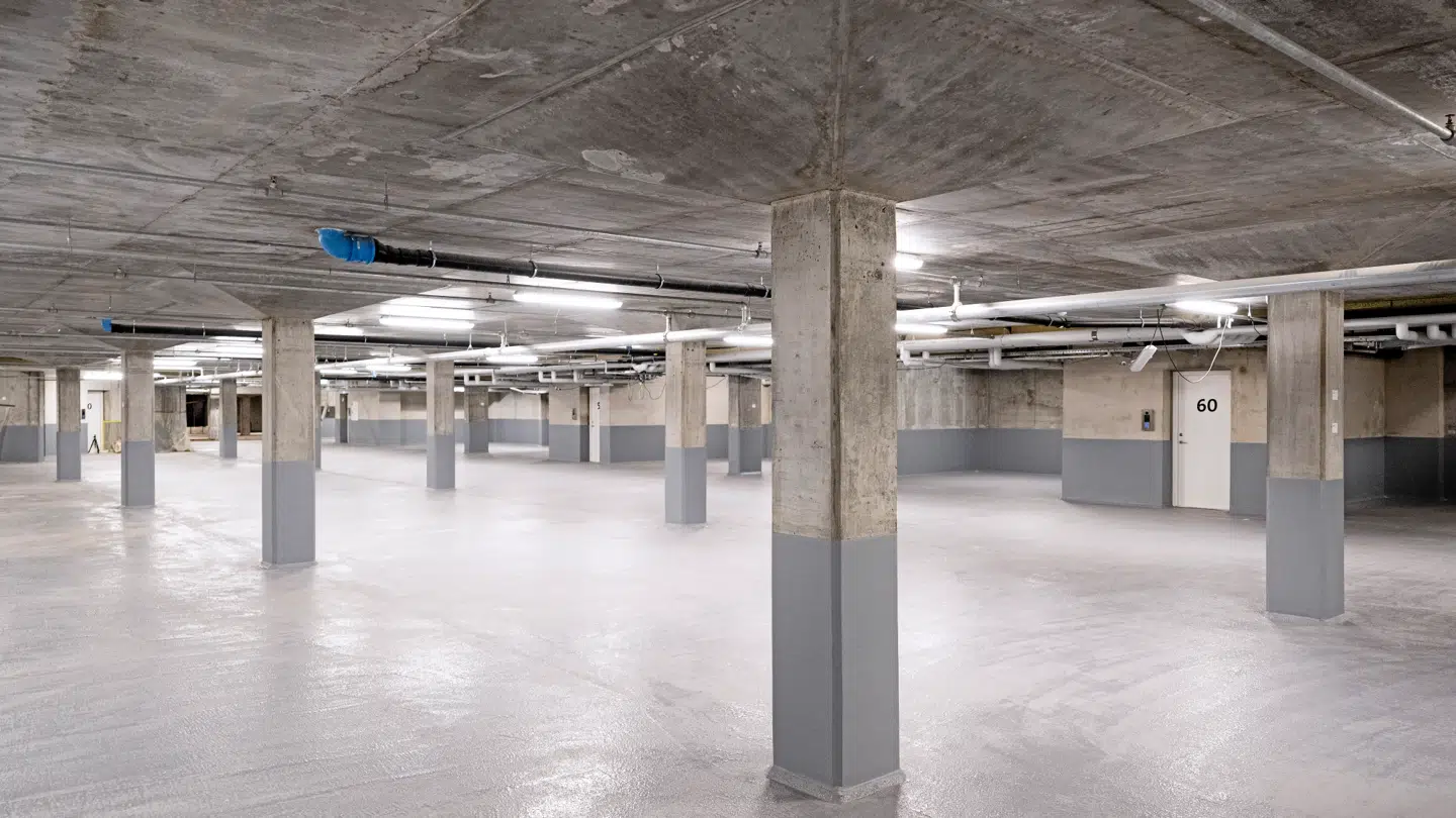 (Arkiv) Tomme parkeringspladser plager i kommunen.