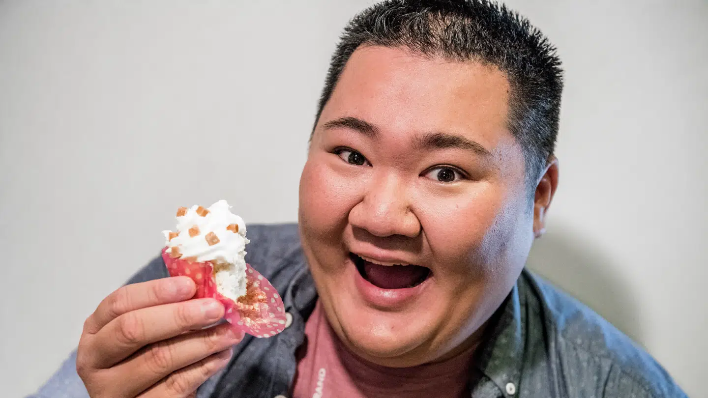 Micki Cheng kommer med en ny bog med bageopskrifter.