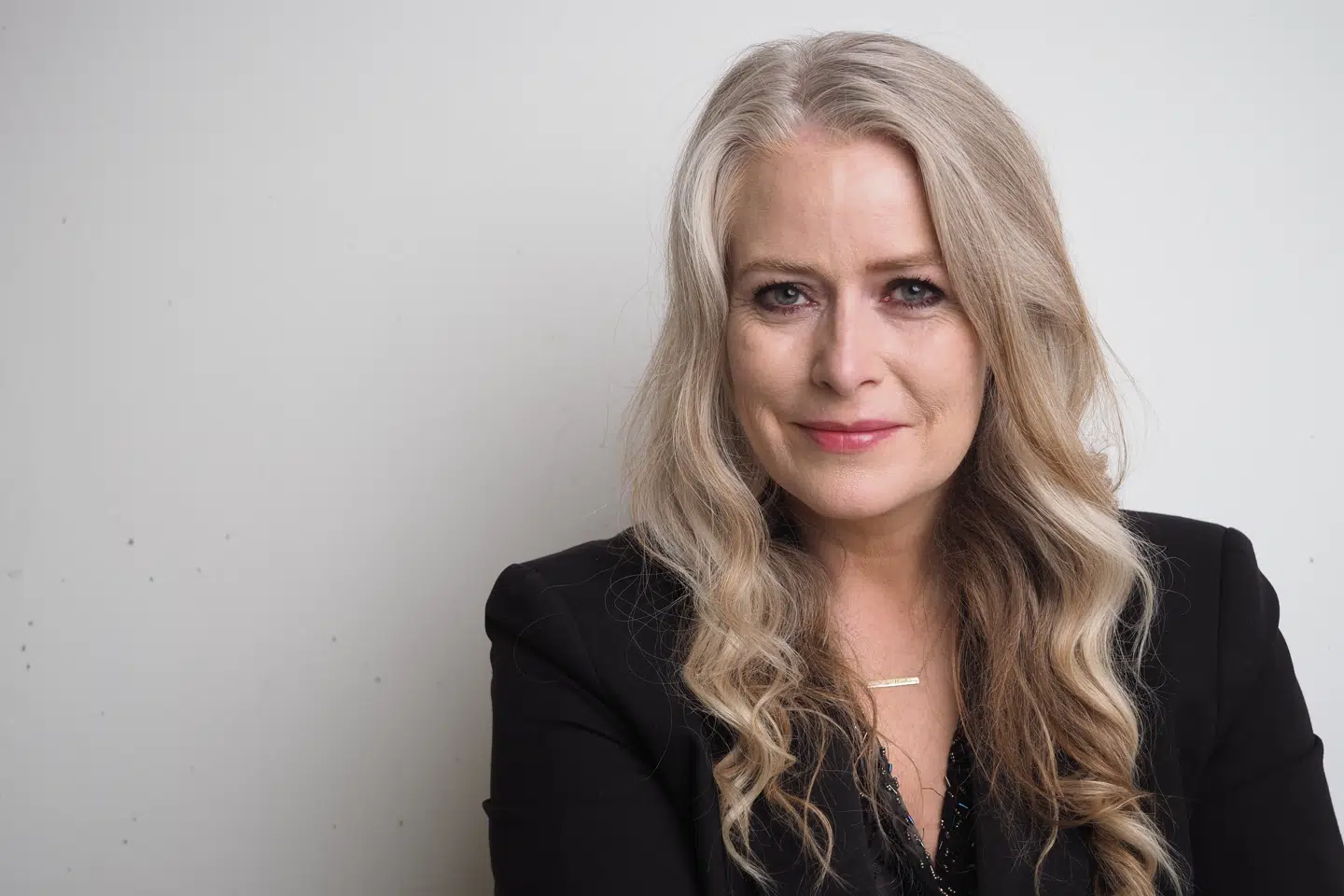 Hvordan slipper De Radikale af med den slappe 90er-profil, der blev født af datidens overskud, optimisme og hvide frelserkompleks? spørger Anne Sofie Allarp i sit nyhedsbrev.