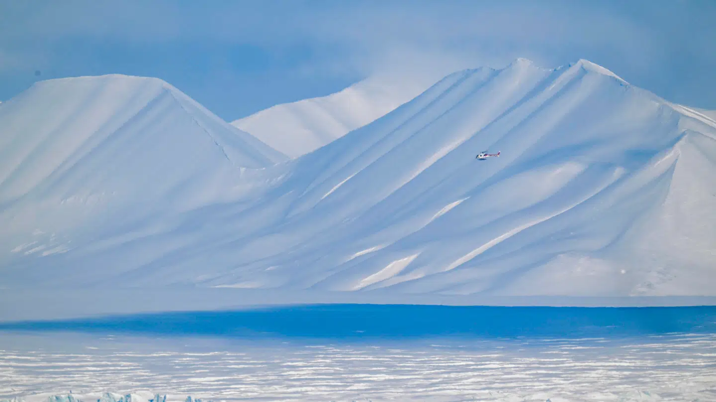 Klimaforandringer påvirker isen omkring Svalbard, på fotoet, og Arktis - og det ændrer spillereglerne for Putin og andre aktører langt mod nord.