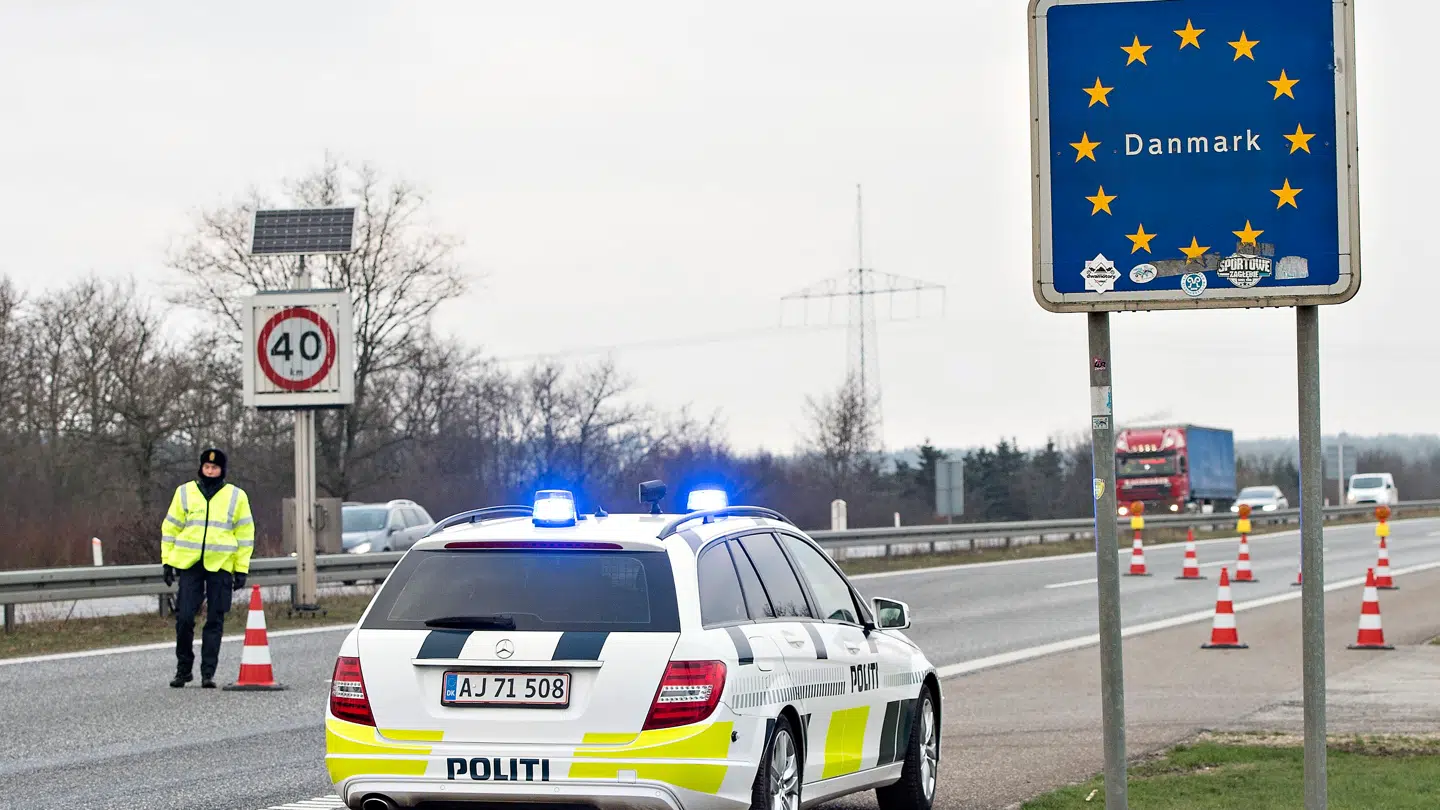 Tyskere og danskere bosat syd for grænsen er begyndt at søge mod Danmark for at finde nyt hjem.