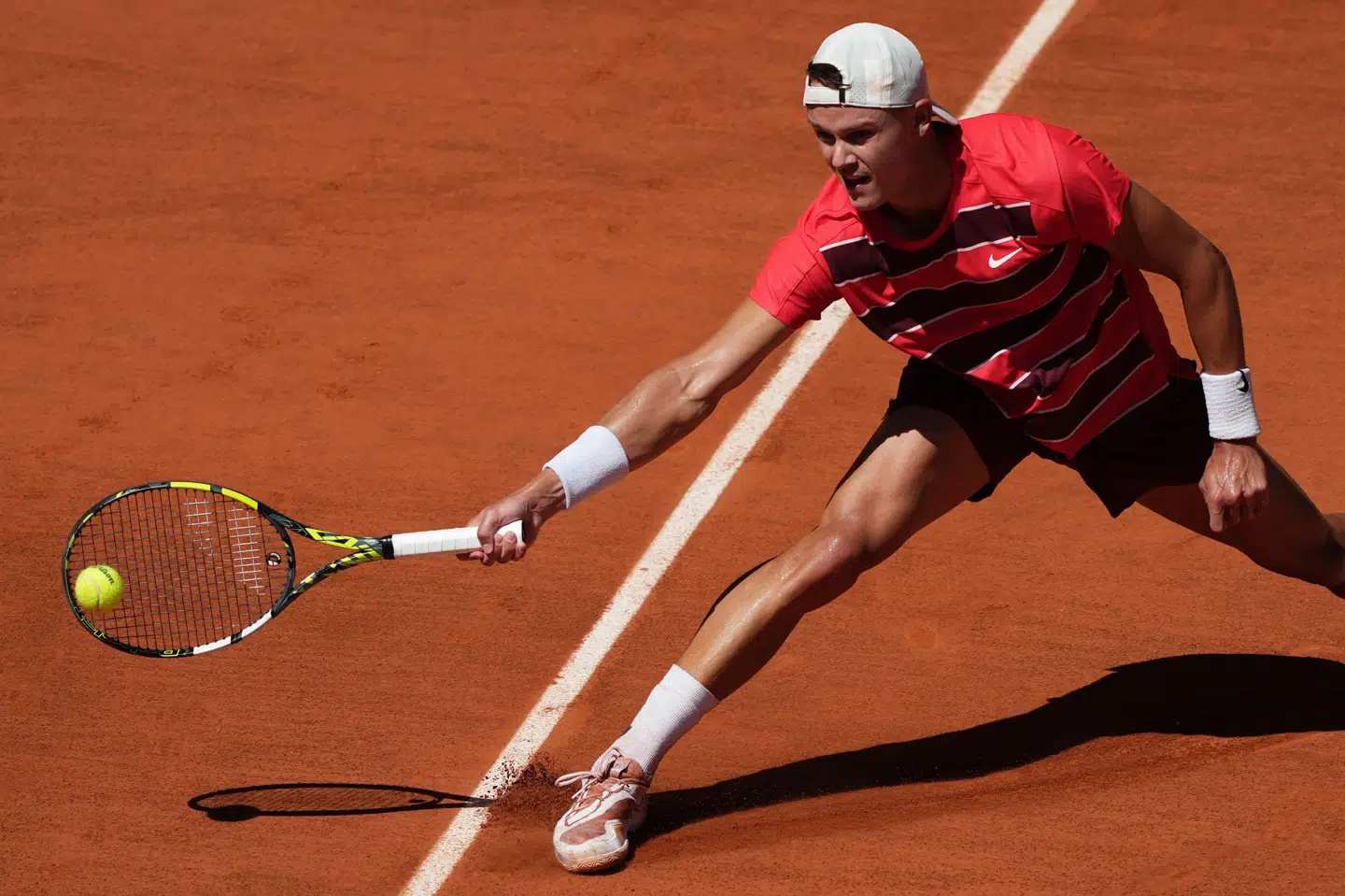 Holger Rune er videre til fjerde runde i French Open.