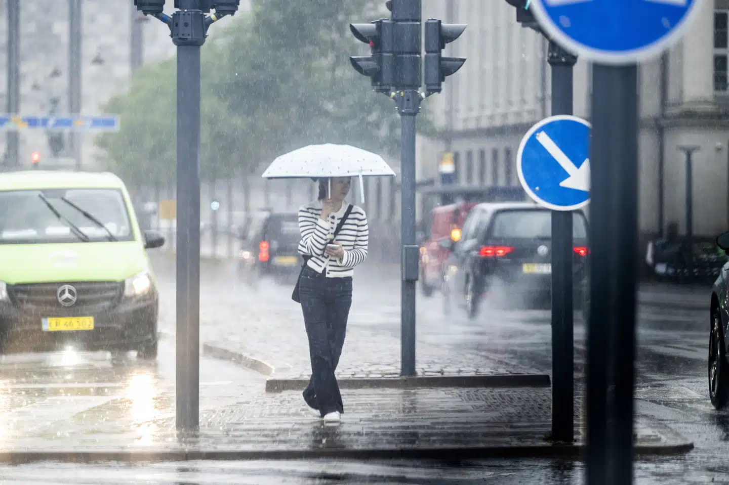 I Danmark varer skybrudssæsonen typisk fra maj til september. Årets første skybrud kan ramme søndag. (Arkivfoto).