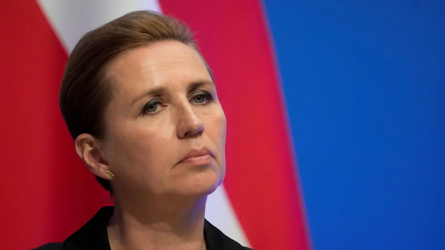 Statsminister Mette Frederiksen (S) er selv åben om det: Hendes nye plan for oprustning af forsvaret bliver »rigtig dyr«.