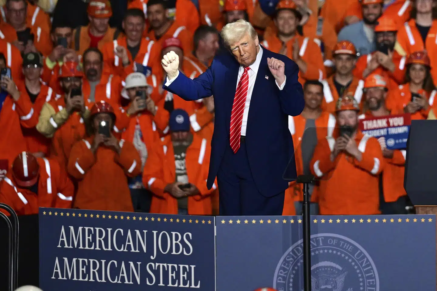 Donald Trump annoncerede fordoblingen af told på stål, da han fredag i sidste uge talte til metalarbejdere ved U.S. Steel i delstaten Pennsylvania. Den øgede told træder i kraft onsdag. (Arkivfoto).