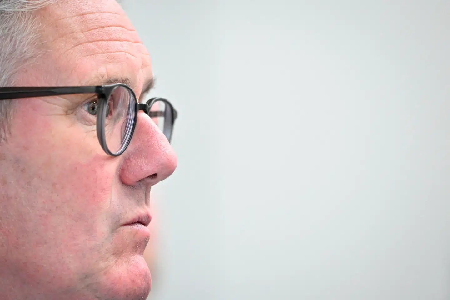 Tre brandangreb mod den britiske premierminister, Keir Starmer, rystede i maj Storbritannien. Nu tyder noget på, at Rusland kan have stået bag.