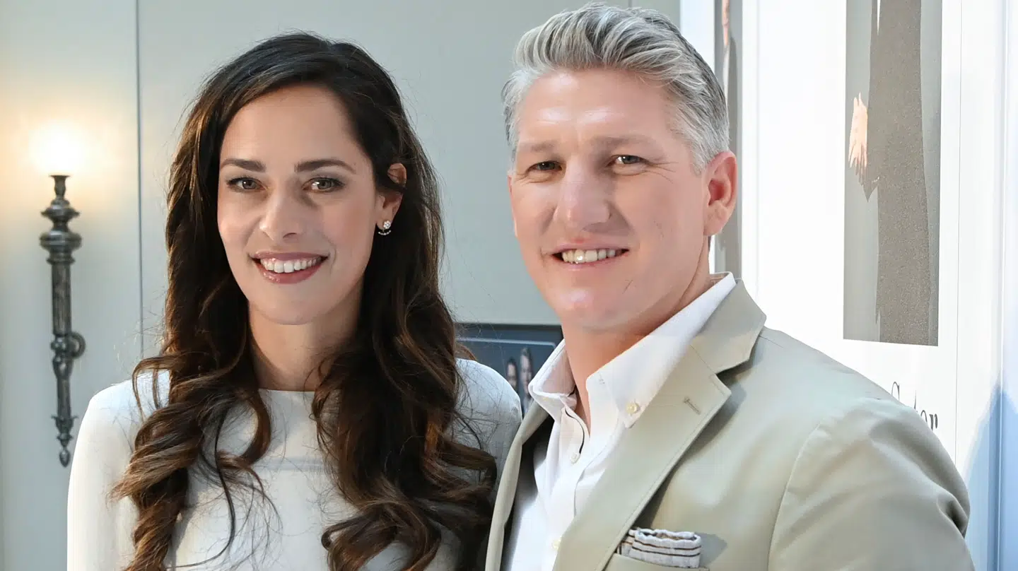 Bastian Schweinsteiger og Ana Ivanovic skulle angiveligt være gået fra hinanden. Og Schweinsteiger har ifølge tysk medie allerede fundet sig en ny kvinde i sit liv.