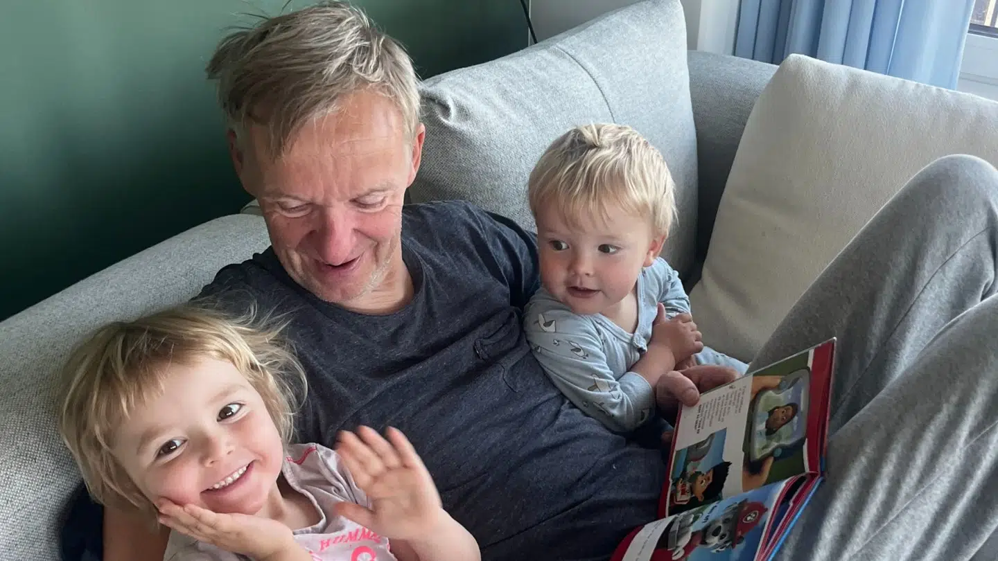 At læse for sine små børn er noget, forfatter Poul Madsen sætter stor pris på.