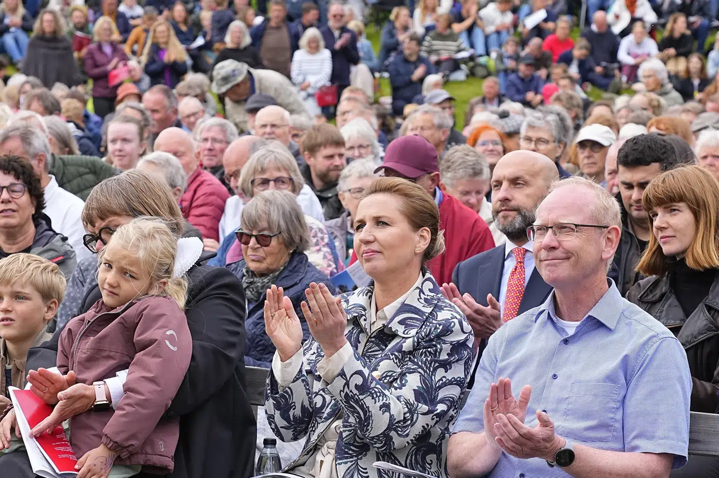 Der skal oprustes i Danmark, og det skal ikke kun være militært, men også åndeligt, mener statsminister Mette Frederiksen (S), som torsdag holder sin grundlovstale på Danmarks ældste folkehøjskole, Rødding Højskole.