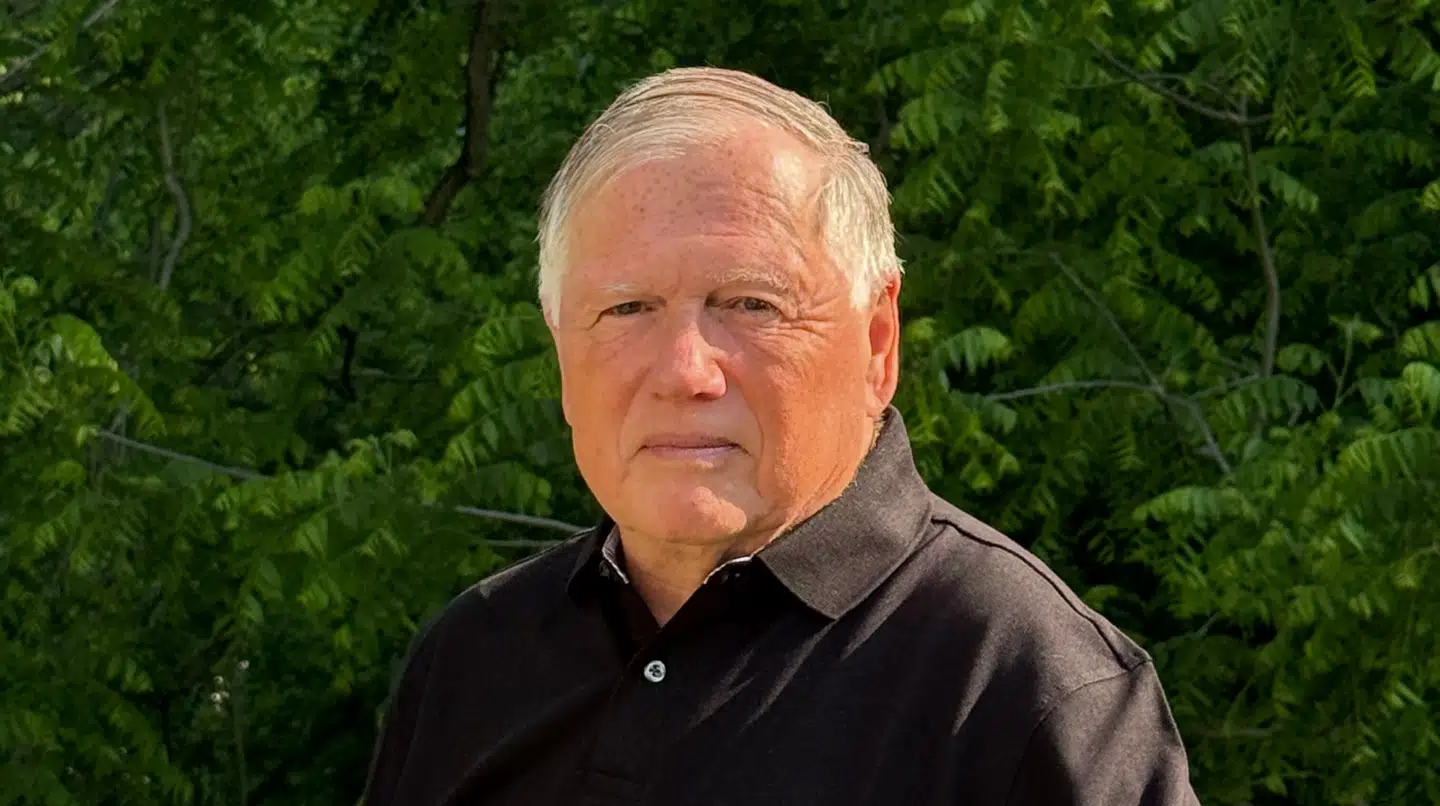 Vilhelm Bohr har en lang karriere bag sig inden for aldringsforskningen, og den er ikke slut. Han arbejder stadig og får publiceret videnskabelige artikler.