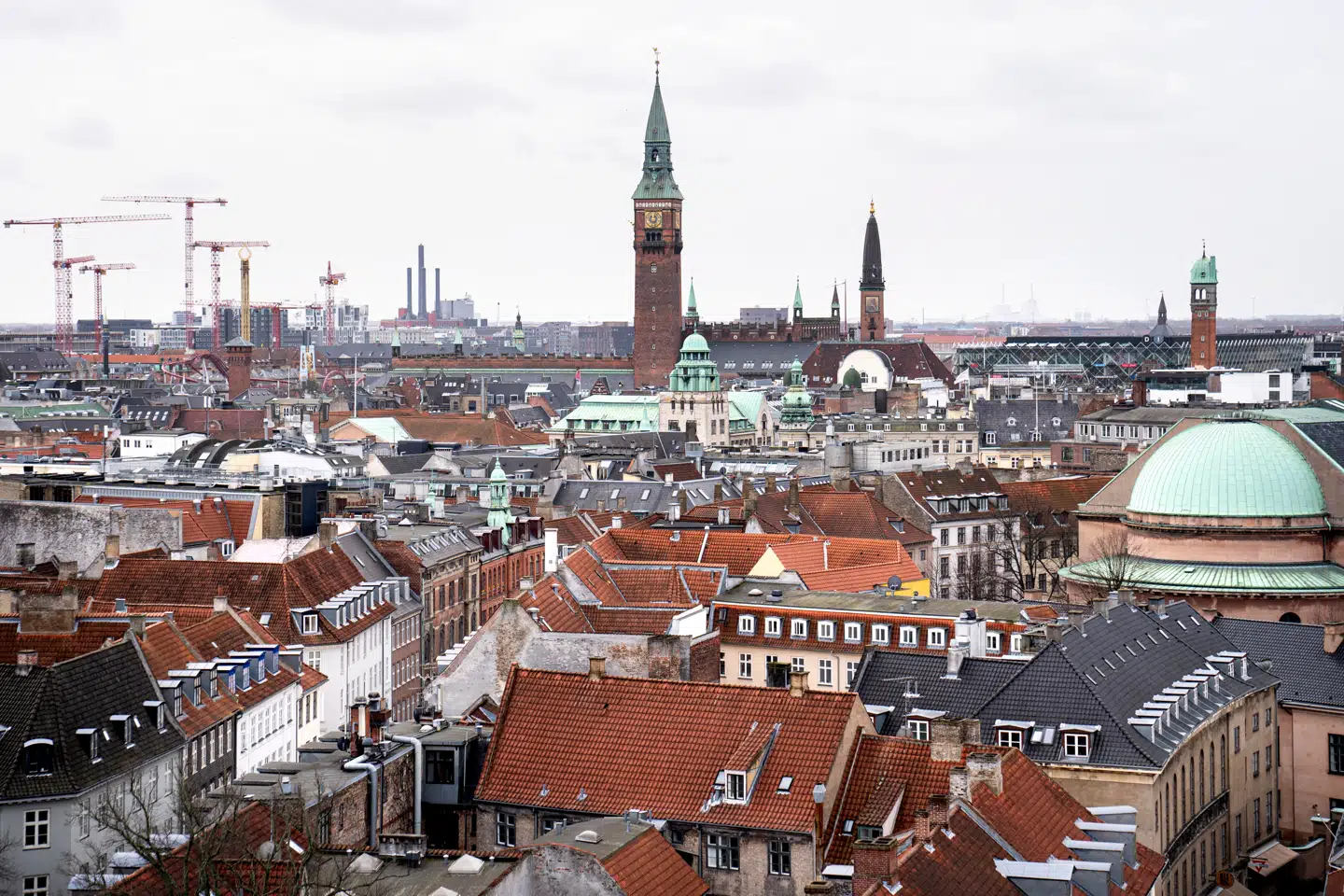 Selvom boligmarkedet i København kan føles udfordrende, er der faktisk flere veje, man kan gå.