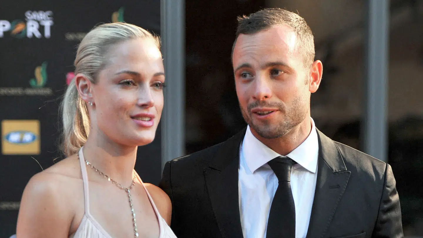 Pistorius skød og dræbte den 29-årige Reeva Steenkamp gennem en lukket badeværelsesdør på valentinsdag i 2013.