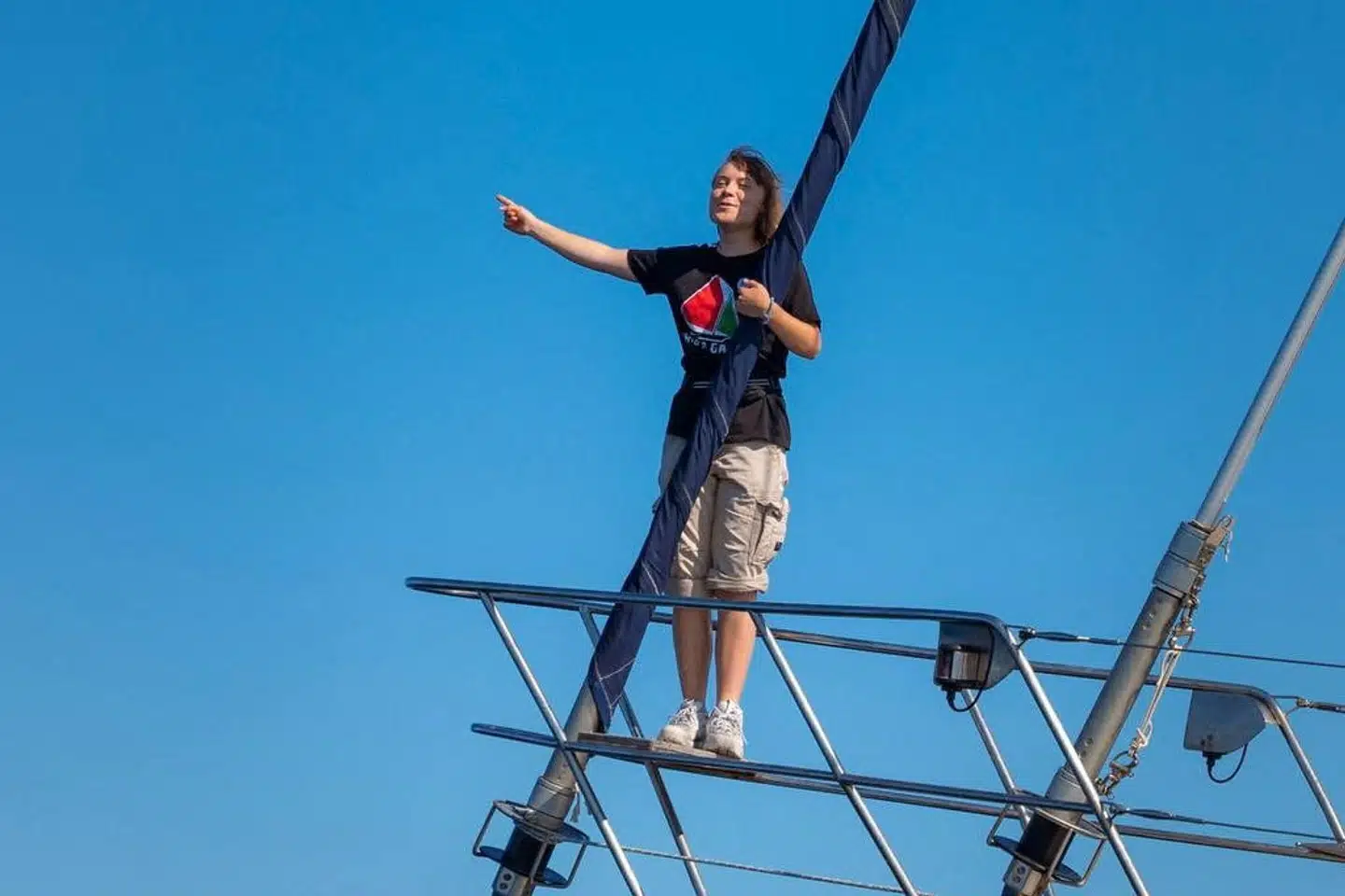 Greta Thunberg om bord på nødhjælpsbåd med kurs mod Gaza.